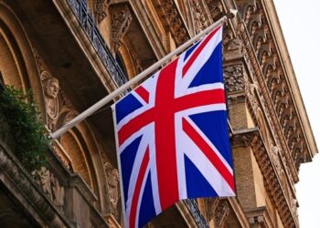 Британія замовила виробництво ракет для України