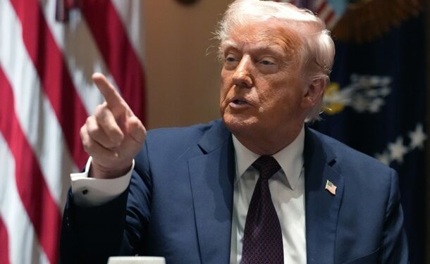 Трамп допустив послаблення тарифів для “багатьох країн”