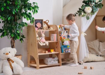 Як облаштувати Монтессорі-простір вдома: меблі, ігри та книги разом з kashtanchik.com.ua