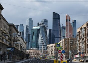 Дефіцит бюджета Росії зріс майже на 200%