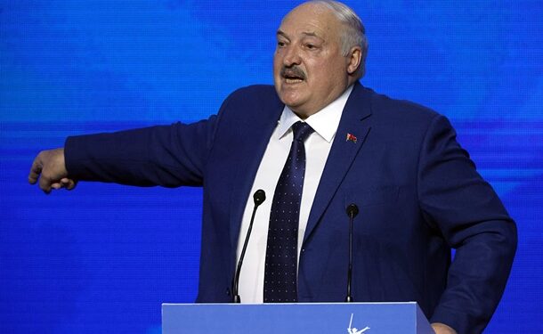 Лукашенко пояснив дефіцит картоплі в Білорусі