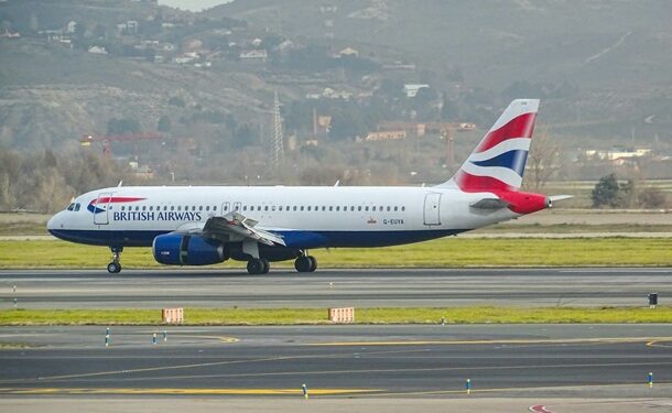 Лондон планує відновити авіасполучення з Києвом