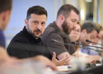 Зустріч з Путіним: президент зняв важливу умову