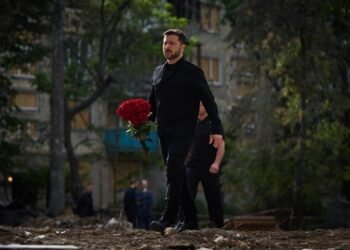 Атака на Київ: Зеленський вшанував пам’ять жертв