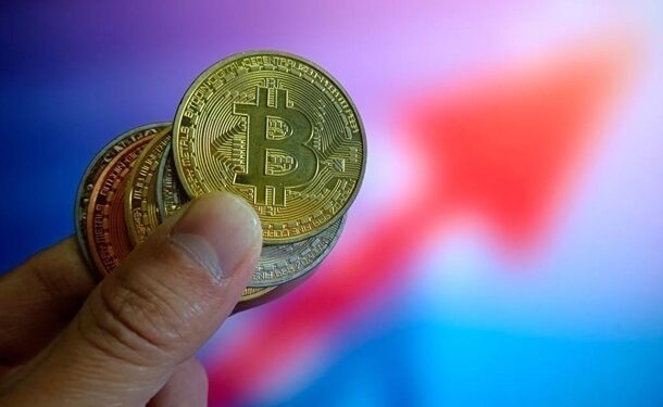 Біткоїн знову оновив рекорд