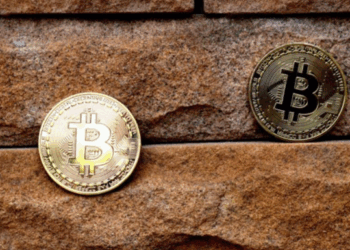 Криптовалюта Bitcoin продовжує зростати в ціні