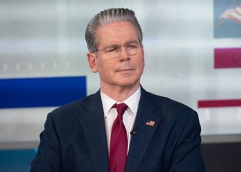 У США пояснили, де візьмуть кошти для прикриття України з повітря