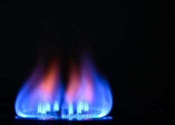 Треба економити: в Україні різко зросло споживання газу