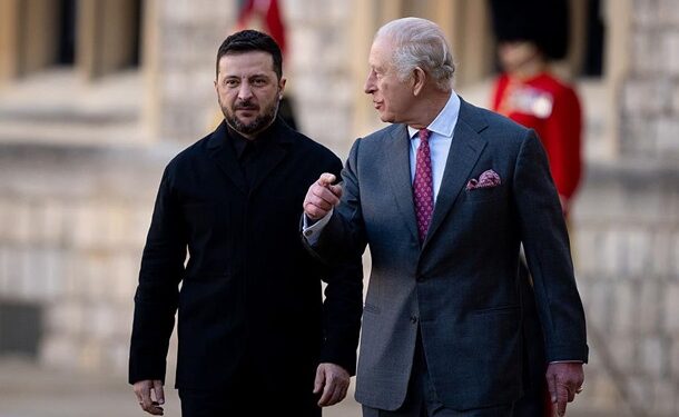 Зеленський прибув у Лондон і зустрівся з королем